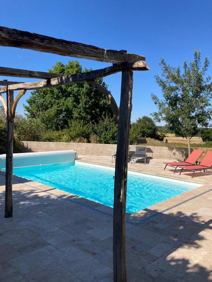 Rustic Cottage With Stunning Swimming Pool Saint-Front  المظهر الخارجي الصورة